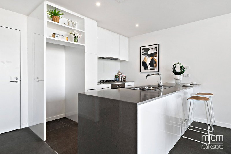 Photo - 2104/8 Marmion Place, Docklands VIC 3008 - Image 3