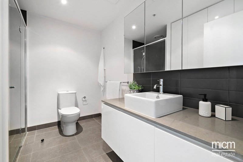 Photo - 2104/8 Marmion Place, Docklands VIC 3008 - Image 7