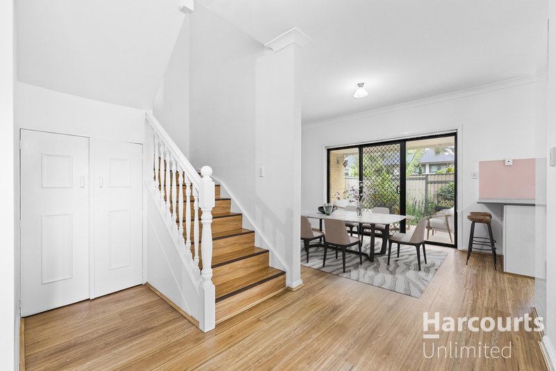 Photo - 2/104A Bungaree Road, Toongabbie NSW 2146 - Image 4