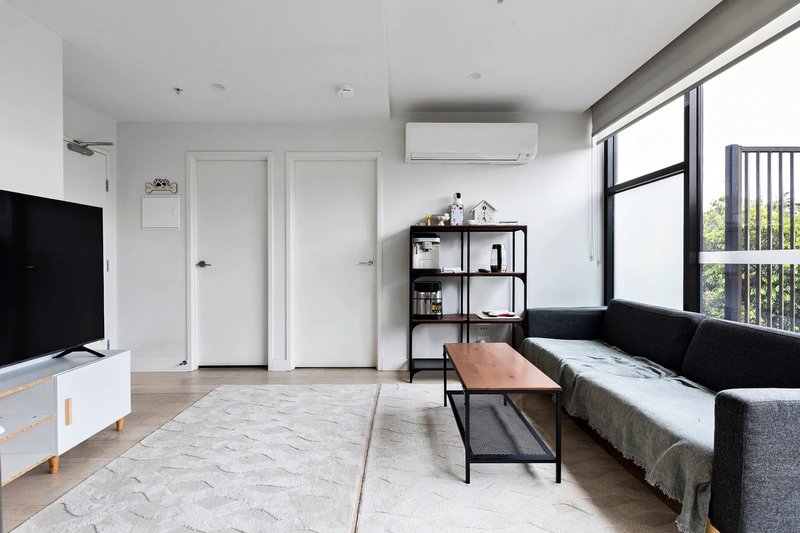 Photo - 210/5-7 Nepean Highway, Elsternwick VIC 3185 - Image 3
