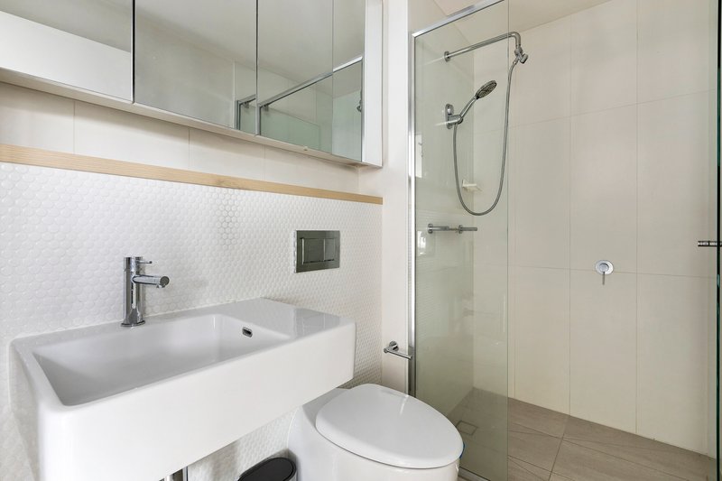 Photo - 210/5-7 Nepean Highway, Elsternwick VIC 3185 - Image 7