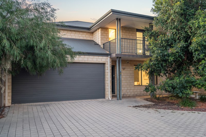 Photo - 2/105 Gladstone Road, Rivervale WA 6103 - Image 35