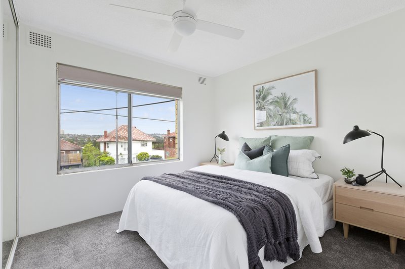 Photo - 2/105 Queenscliff Road, Queenscliff NSW 2096 - Image 4