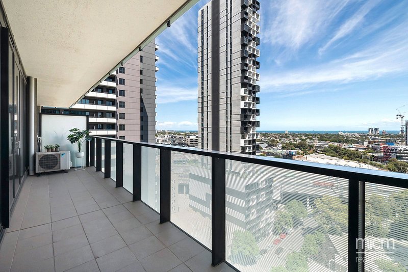 Photo - 2105/50 Haig Street, Southbank VIC 3006 - Image 11