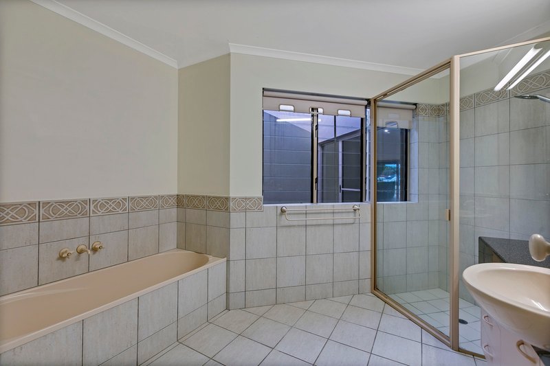 Photo - 2/106 Maroochy Waters Drive, Maroochydore QLD 4558 - Image 12