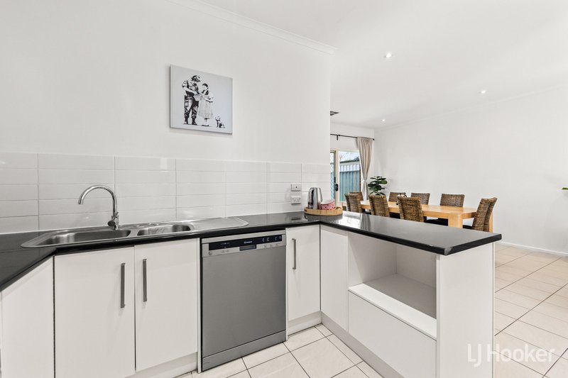 Photo - 2/107 Commercial Road, Salisbury SA 5108 - Image 11