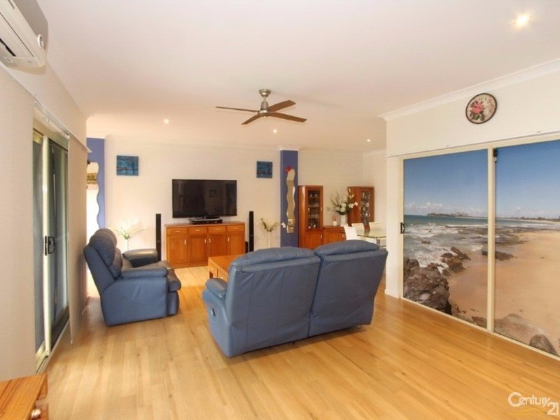 Photo - 2/107 Parker Street, Maroochydore QLD 4558 - Image 7