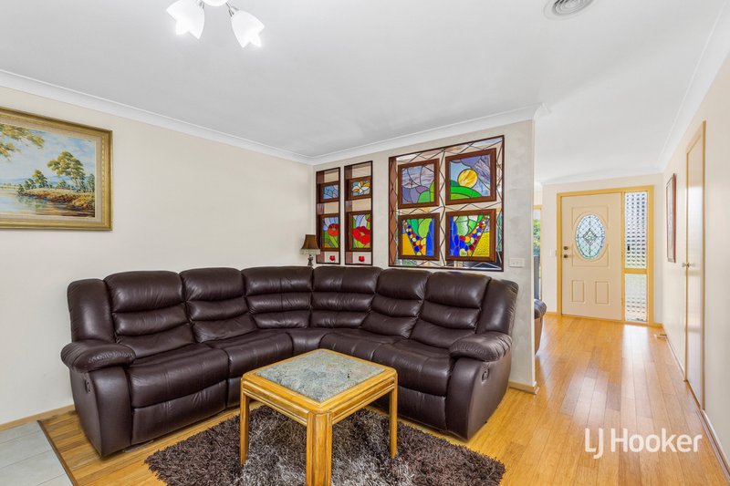 Photo - 2/107 Seabrook Boulevard, Seabrook VIC 3028 - Image 3