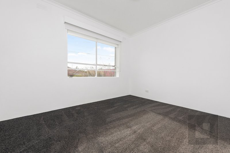 Photo - 2/107 Somerville Road, Yarraville VIC 3013 - Image 5