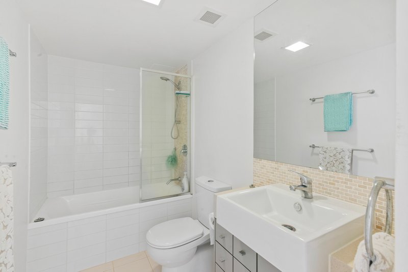 Photo - 2107/10 Fifth Avenue, Palm Beach QLD 4221 - Image 17