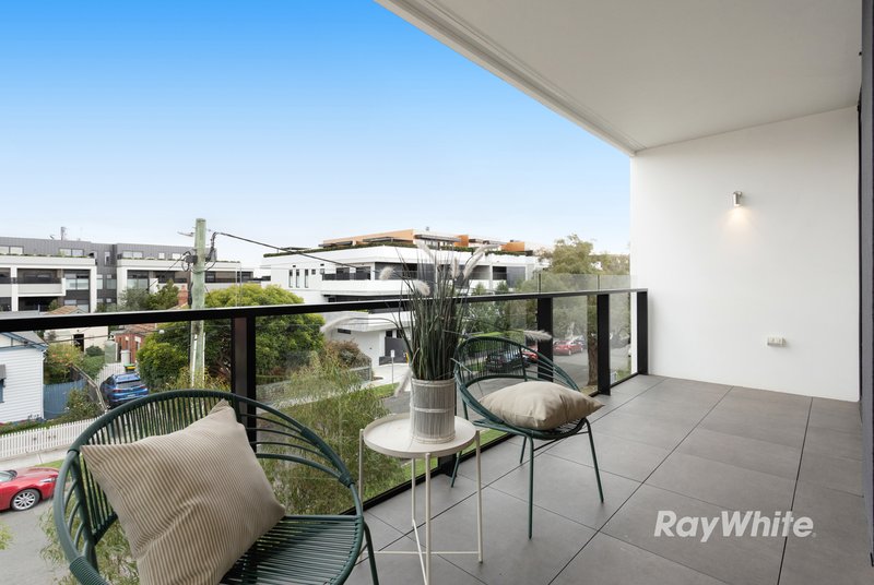 Photo - 210/8 Elliott Avenue, Carnegie VIC 3163 - Image 6