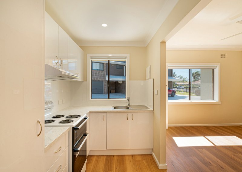 Photo - 2/108 Wingham Road, Taree NSW 2430 - Image 1