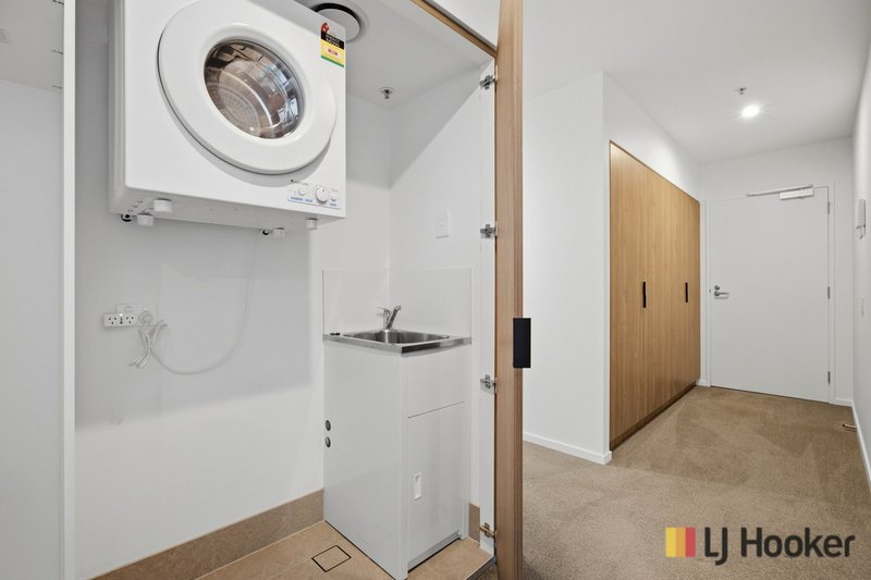 Photo - 2108/15 Bowes Street, Phillip ACT 2606 - Image 10