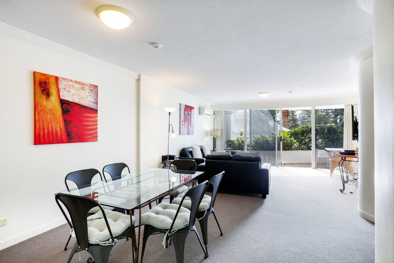 Photo - 2108/24 Queensland Avenue, Broadbeach QLD 4218 - Image 2