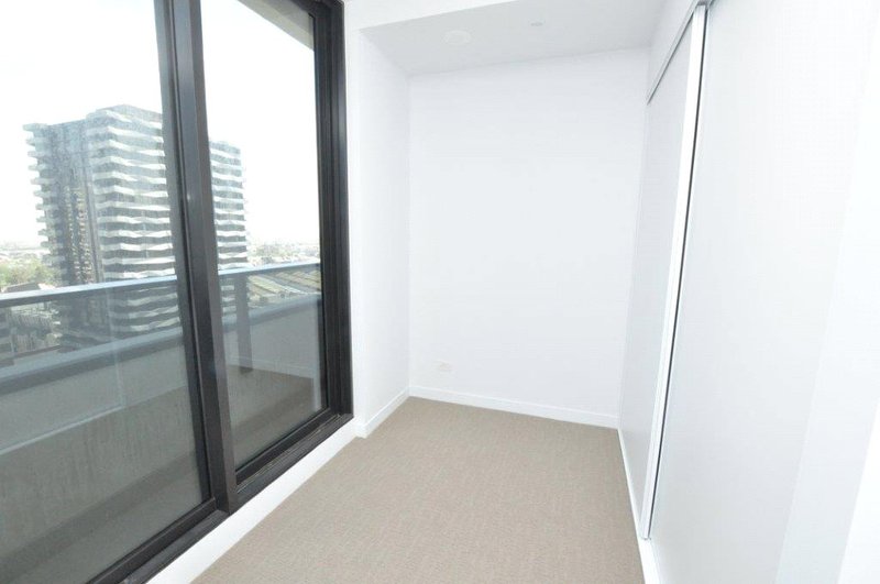 Photo - 2108/80 Abeckett Street, Melbourne VIC 3000 - Image 4