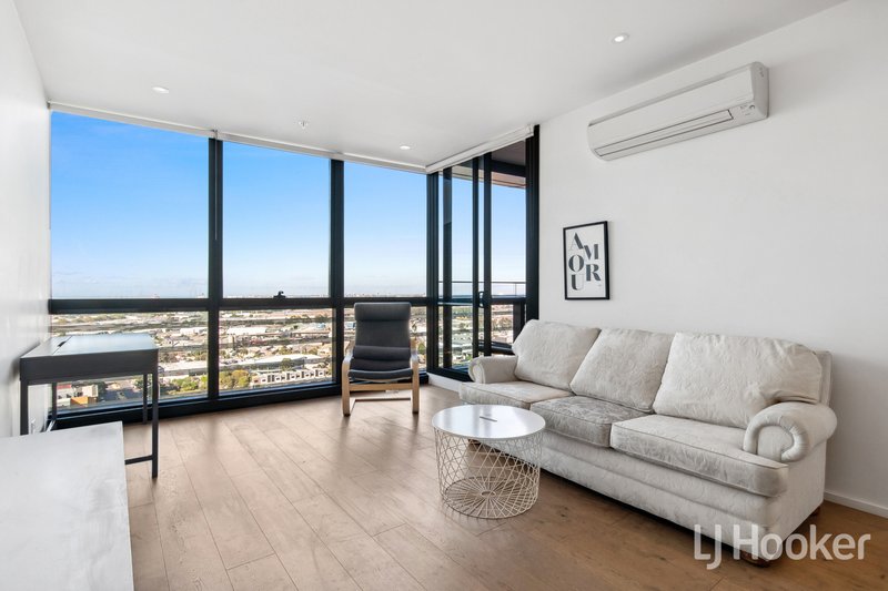 Photo - 2108N/889 Collins Street, Docklands VIC 3008 - Image 2