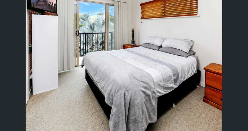 Photo - 2109/22-26 Clifton Road, , Clifton Beach QLD 4879 - Image 5