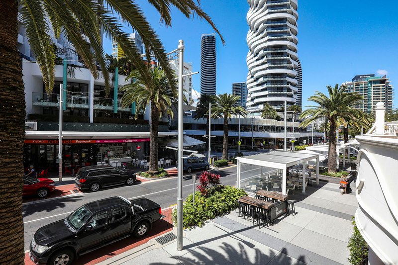 Photo - 2109/24-26 Queensland Avenue, Broadbeach QLD 4218 - Image 13