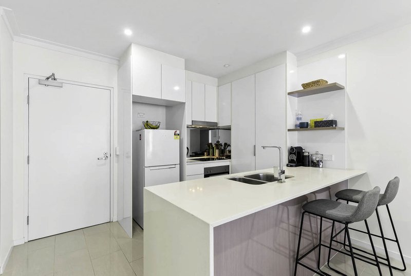 Photo - 2109/8 Lochaber Street, Dutton Park QLD 4102 - Image 4