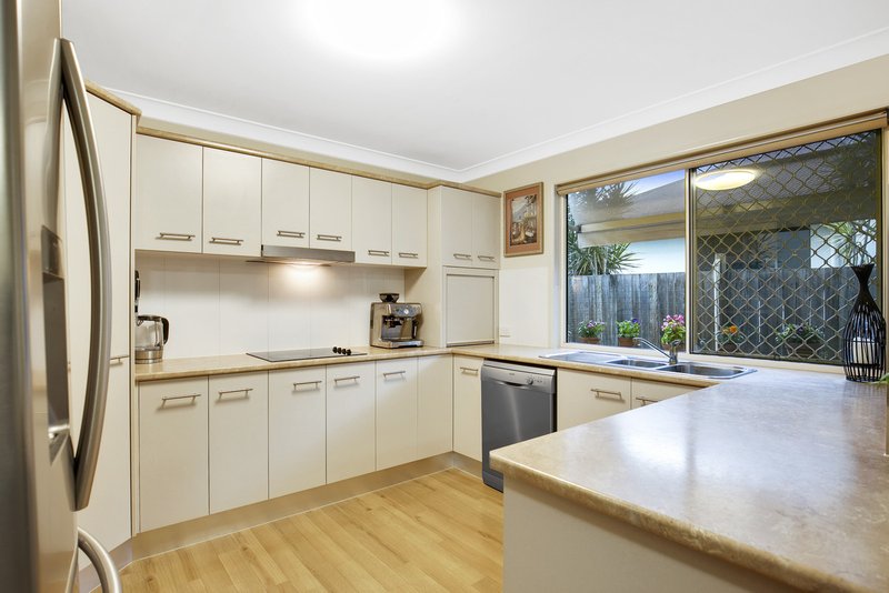 Photo - 2/11-13 Broadwater Avenue, Maroochydore QLD 4558 - Image 4