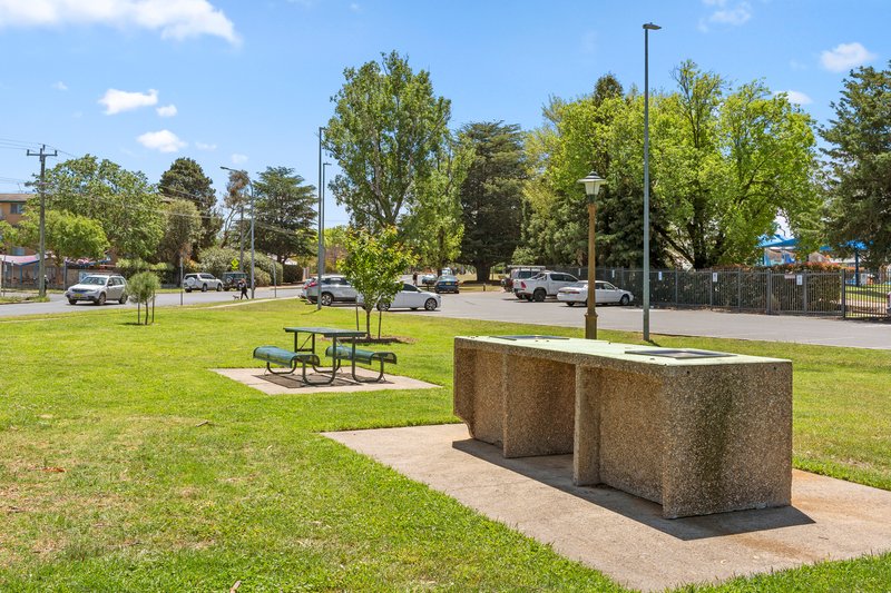 Photo - 2/11-13 Campbell Street, Queanbeyan NSW 2620 - Image 21