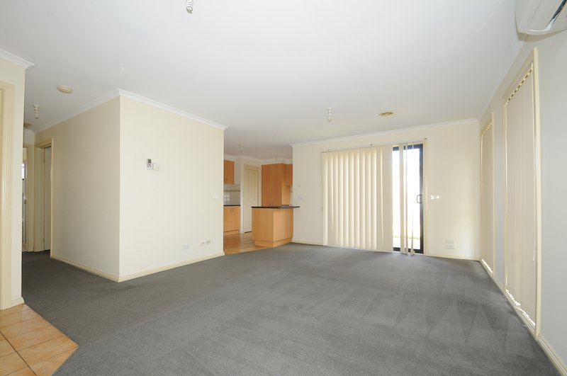 Photo - 2/11-13 Frank Street, Noble Park VIC 3174 - Image 2