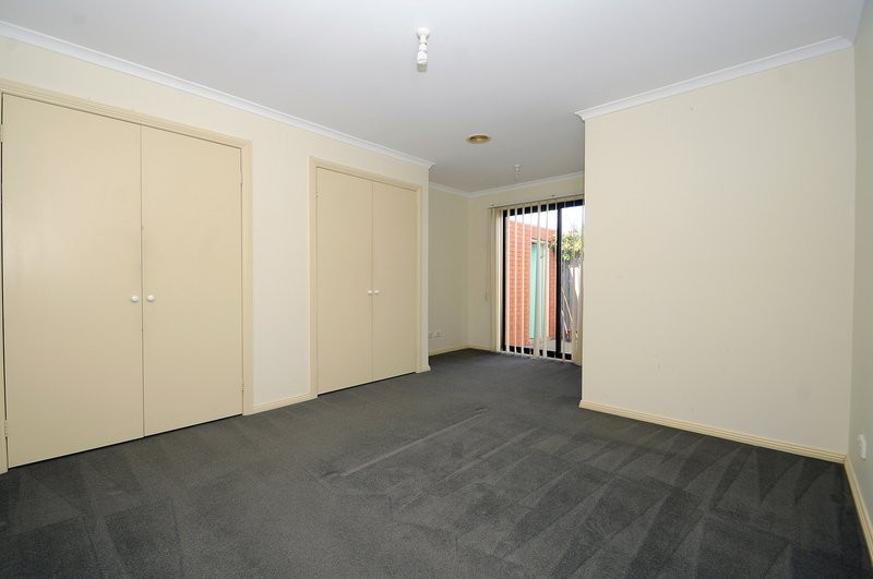 Photo - 2/11-13 Frank Street, Noble Park VIC 3174 - Image 4