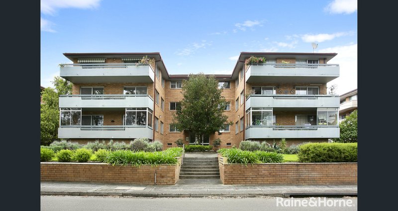 2/11-15 Dural Street, Hornsby NSW 2077