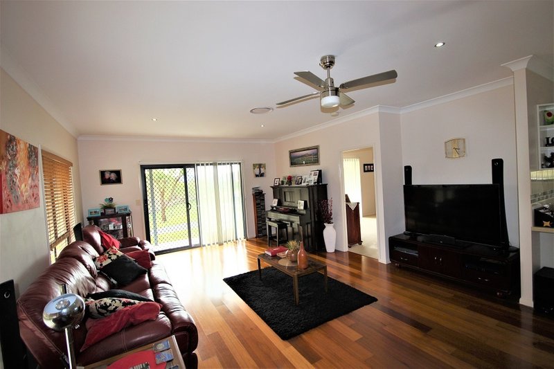 Photo - 211-219 Stephens Pl , Kooralbyn QLD 4285 - Image 12