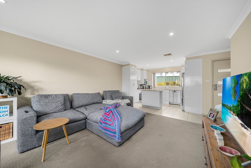 Photo - 2/11 Adams Street, Queanbeyan West NSW 2620 - Image 8