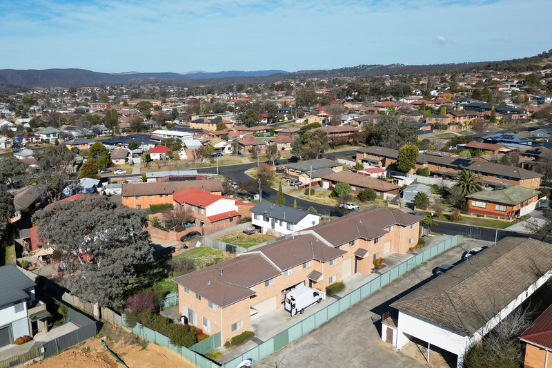 Photo - 2/11 Adams Street, Queanbeyan West NSW 2620 - Image 25