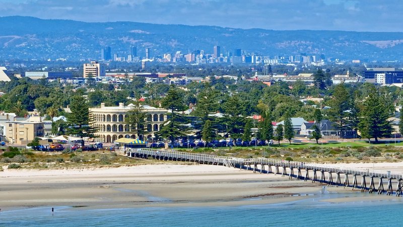 Photo - 2/11 Alexander Street, Largs Bay SA 5016 - Image 11