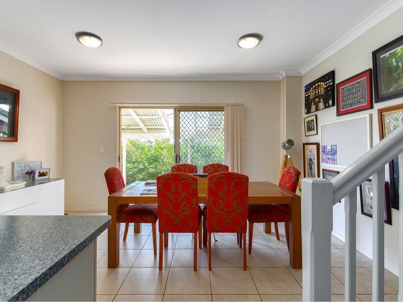 Photo - 2/11 Alice Street, Kedron QLD 4031 - Image 4