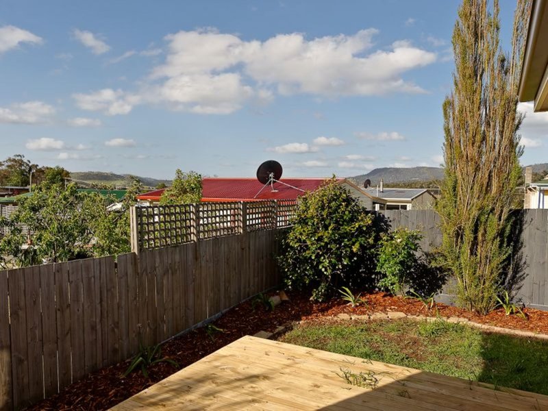 Photo - 2/11 Amaroo Road, Austins Ferry TAS 7011 - Image 9