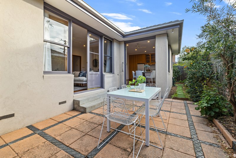 Photo - 2/11 Bayliss Court, Cheltenham VIC 3192 - Image 10