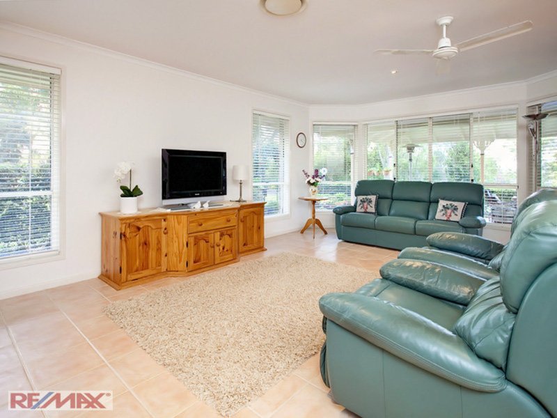 Photo - 211 Bigmor Drive, Elimbah QLD 4516 - Image 6