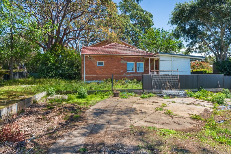 Photo - 211 Burraneer Bay Road, Caringbah South NSW 2229 - Image 3