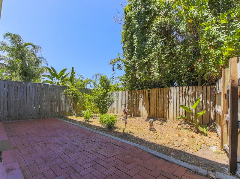 Photo - 2/11 Cadell Street, Toowong QLD 4066 - Image 10