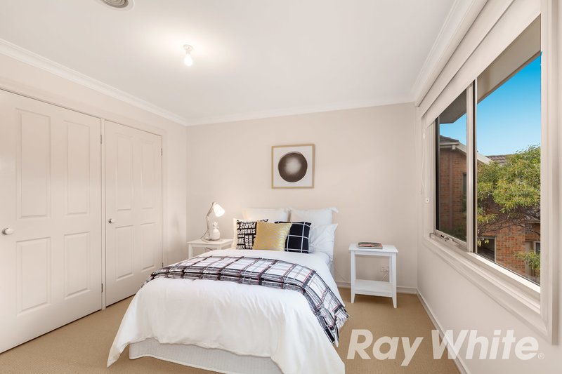 Photo - 2/11 Chippewa Avenue, Donvale VIC 3111 - Image 6