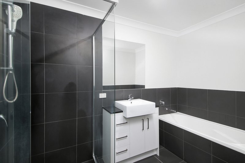 Photo - 2/11 Clausen Street, Mount Gravatt East QLD 4122 - Image 10