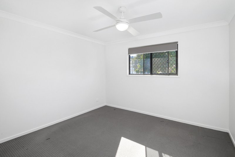 Photo - 2/11 Clausen Street, Mount Gravatt East QLD 4122 - Image 9