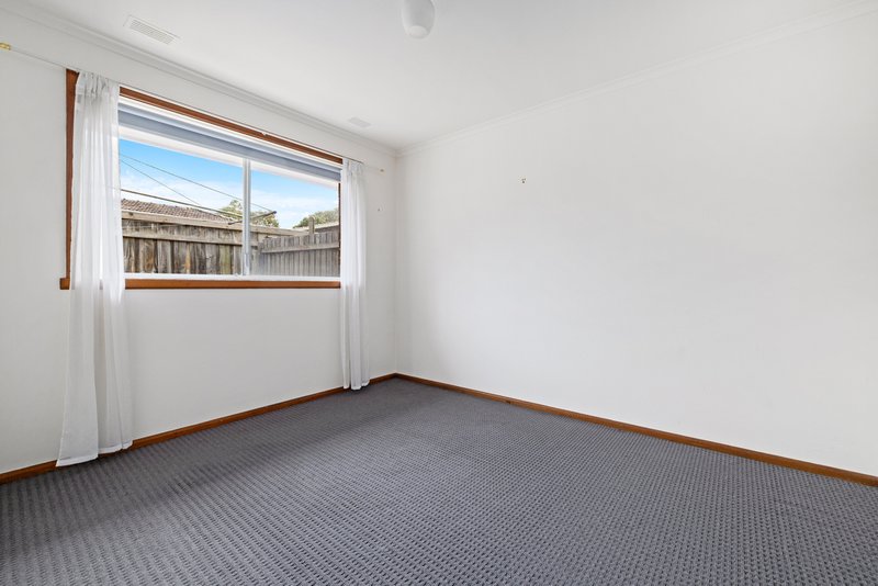 Photo - 2/11 Crown Avenue, Mordialloc VIC 3195 - Image 6