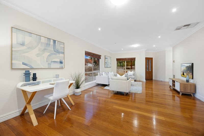 Photo - 2/11 Dixon Avenue, Croydon VIC 3136 - Image 8