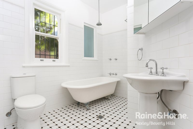 Photo - 2/11 Dunmore Street, Bexley NSW 2207 - Image 5