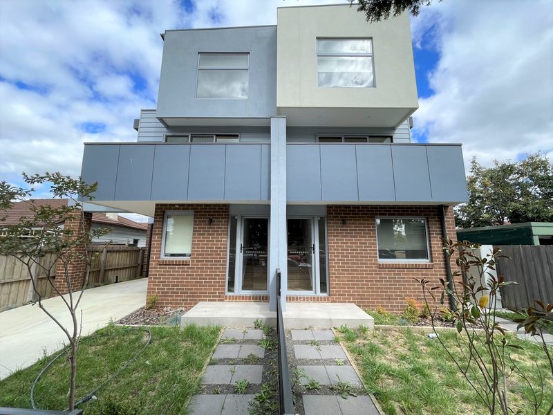 Photo - 2/11 Edith Street, Preston VIC 3072 - Image 1