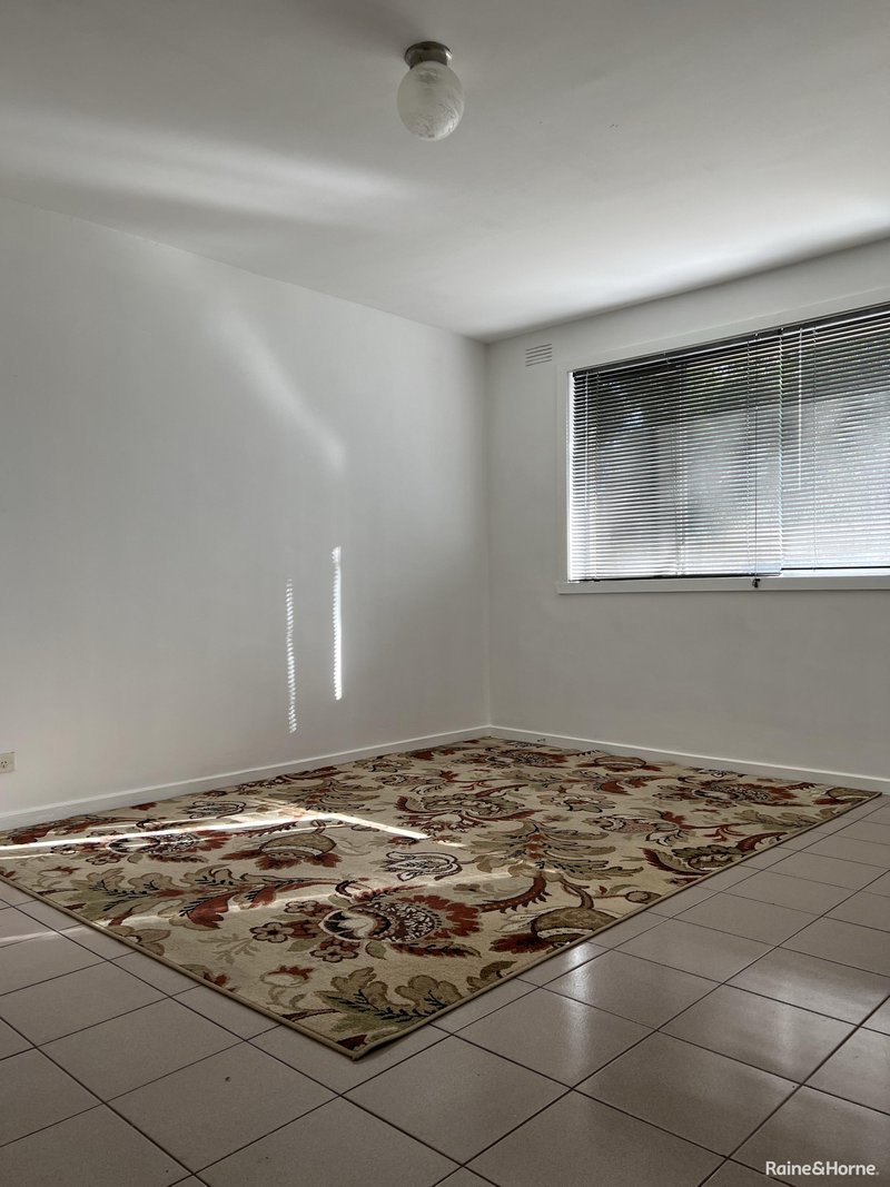 Photo - 2/11 Eldridge Street, Footscray VIC 3011 - Image 2