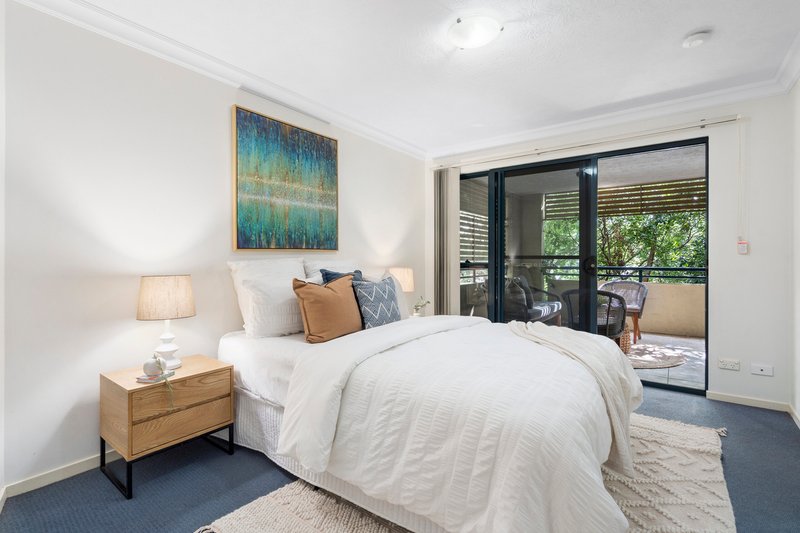 Photo - 2/11 Emperor Street, Annerley QLD 4103 - Image 9