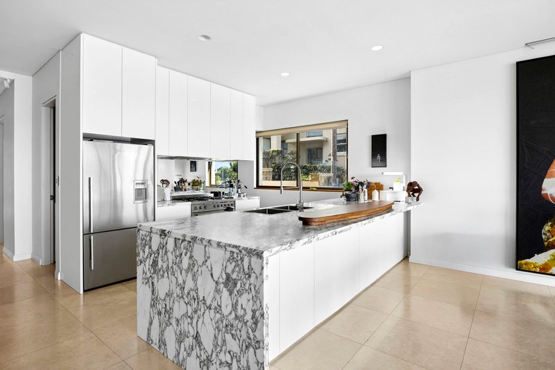 Photo - 2/11 Fairlight Crescent, Fairlight NSW 2094 - Image 9