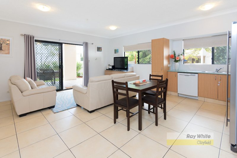 Photo - 2/11 Ford Street, Clayfield QLD 4011 - Image 3