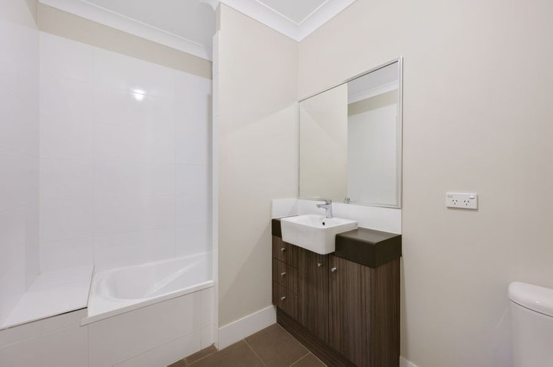 Photo - 2/11 Gosford Street, Mount Gravatt QLD 4122 - Image 7